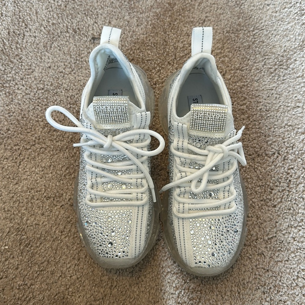 Steve Madden rhinestone shoes size 6